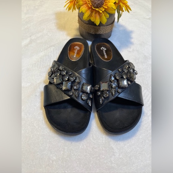 Easy Spirit Shoes - Easy Spirit "Marvina" Criss-Cross Strap Rhinestone Leather Sandal Size 5.5
